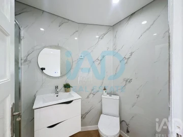 Apartamento T2 para Venda em Campanhã