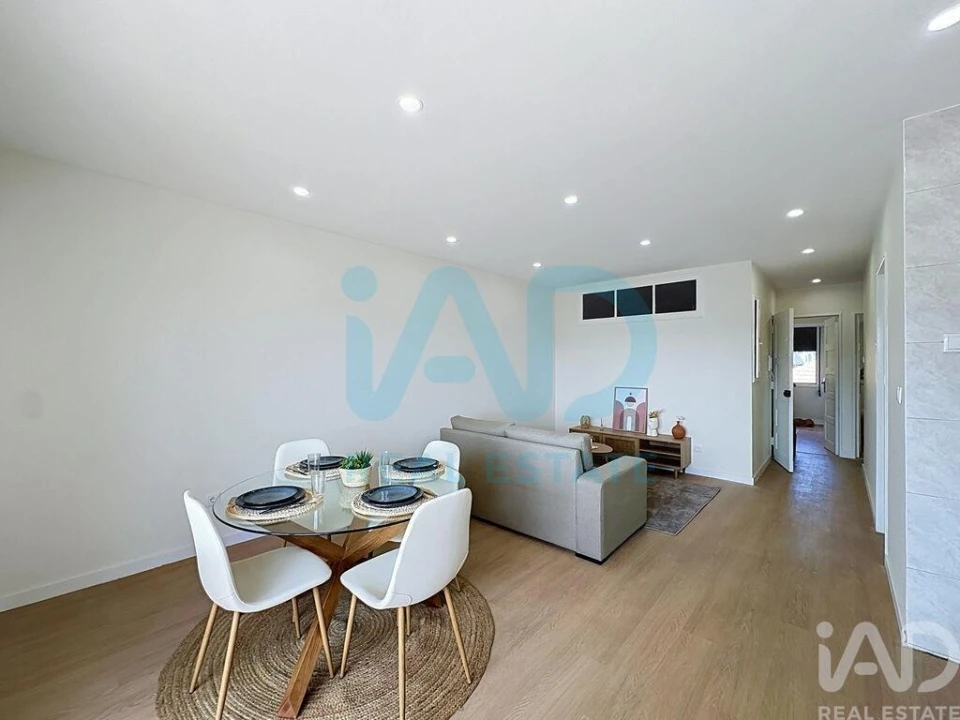 Apartamento T2 para Venda em Campanhã Foto 7