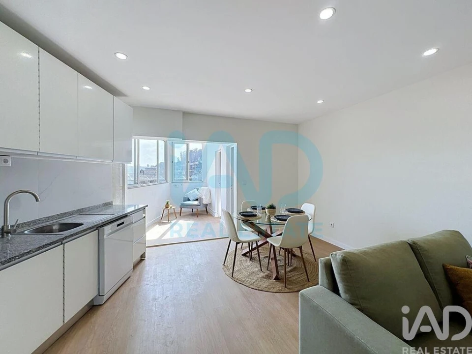 Apartamento T2 para Venda em Campanhã Foto 4