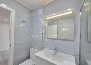 Apartamento T2 para Venda em Corroios