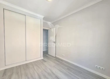 Apartamento T2 para Venda em Corroios