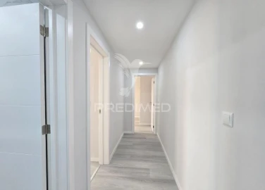 Apartamento T2 para Venda em Corroios