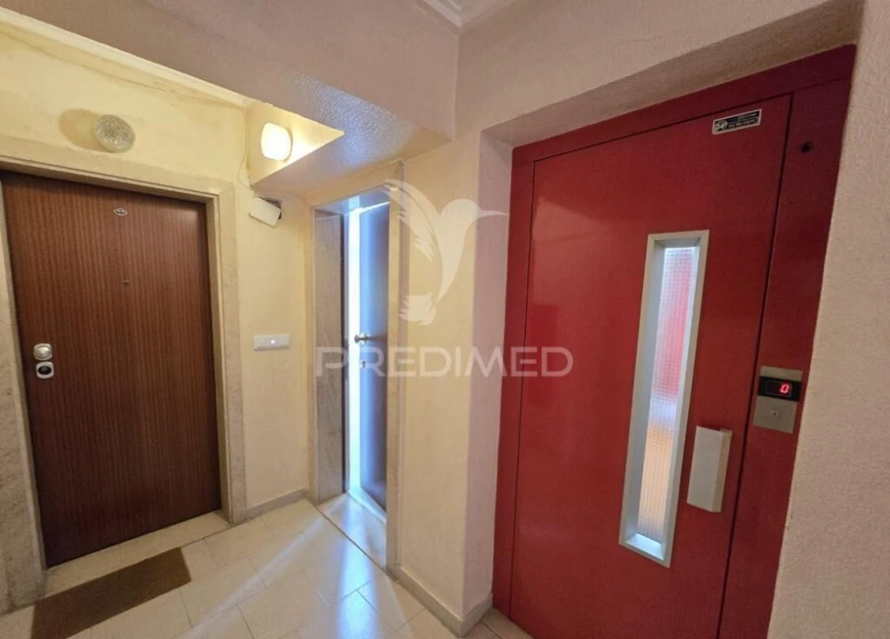 Apartamento T2 para Venda em Corroios Foto 20