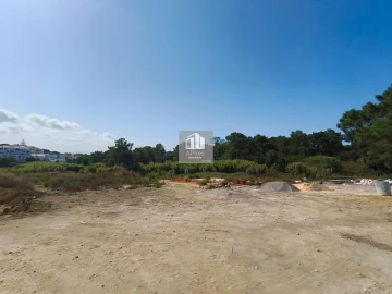 Terreno para Venda em Caparica e Trafaria