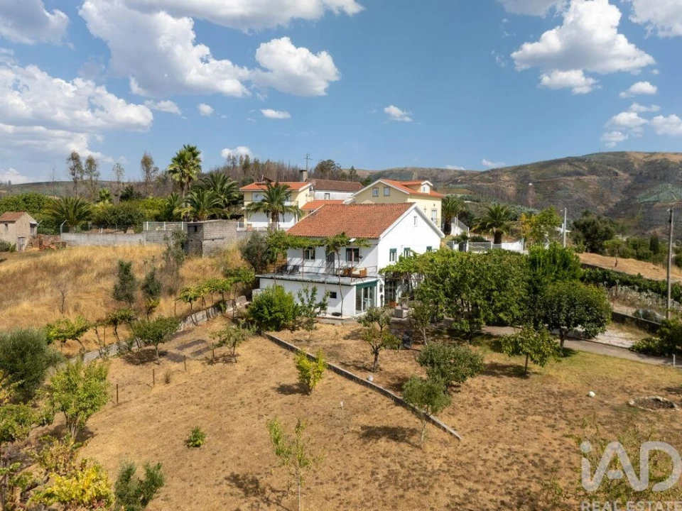 Moradia para Venda em Cerdeira e Moura da Serra Foto 21