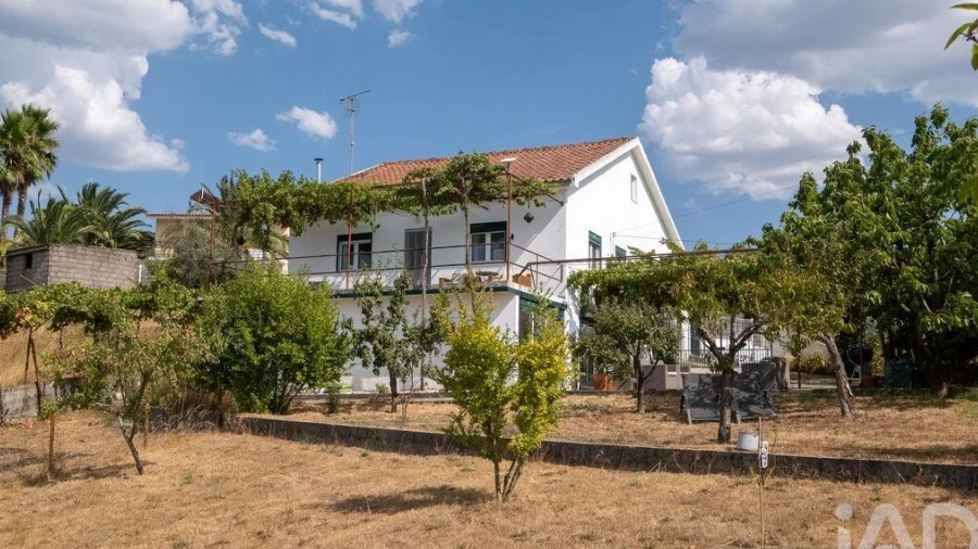 Moradia para Venda em Cerdeira e Moura da Serra