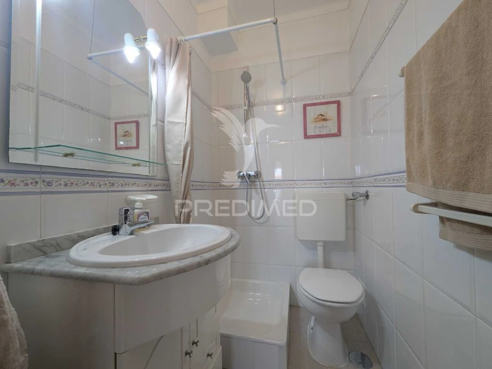 Apartamento T2 para Venda em Vila Real de Santo Antonio Foto 15