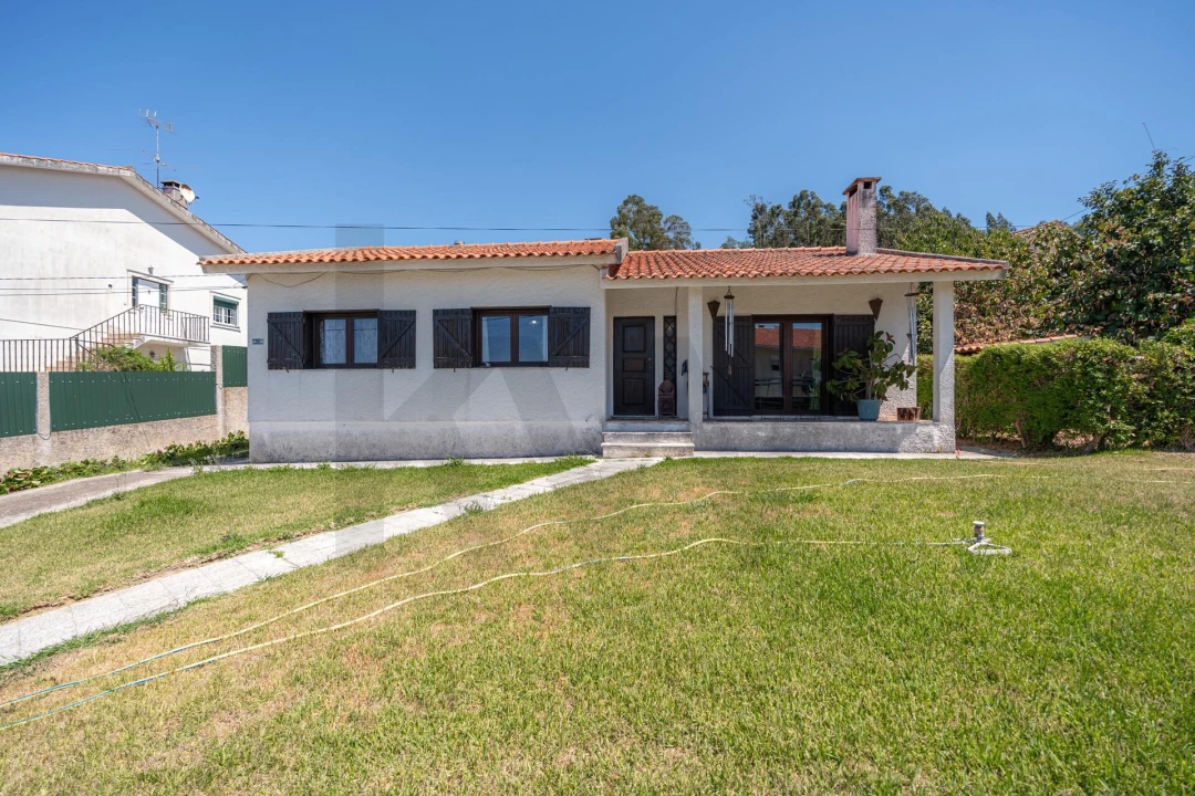 Moradia T3 para Venda em São Martinho de Árvore e Lamarosa Foto 1