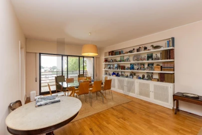 Apartamento T3 para Arrendamento em Aldoar, Foz do Douro e Nevogilde