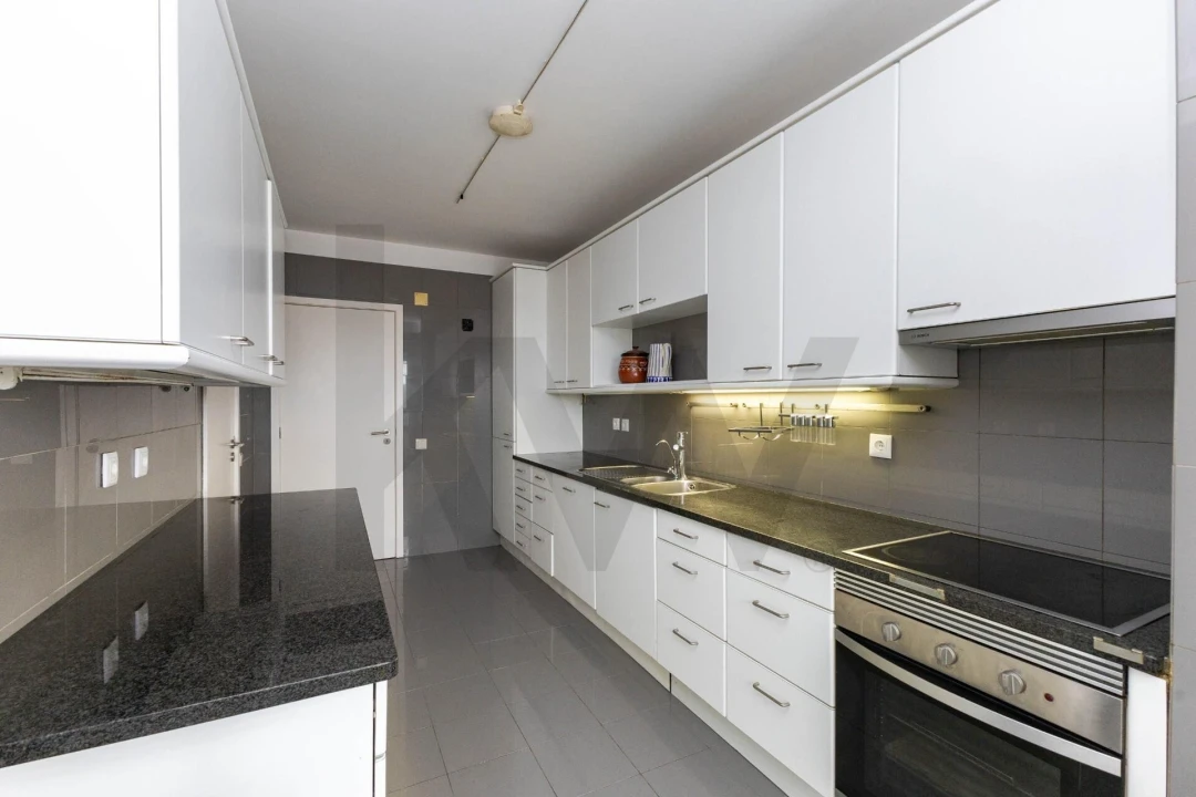 Apartamento T3 para Arrendamento em Aldoar, Foz do Douro e Nevogilde Foto 7