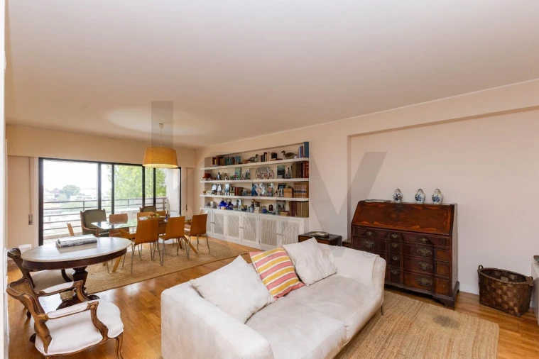 Apartamento T3 para Arrendamento em Aldoar, Foz do Douro e Nevogilde Foto 3