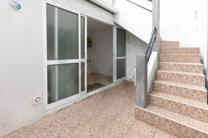 Moradia T3 para Venda em Rabo de Peixe