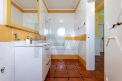 Moradia T3 para Venda em Rabo de Peixe