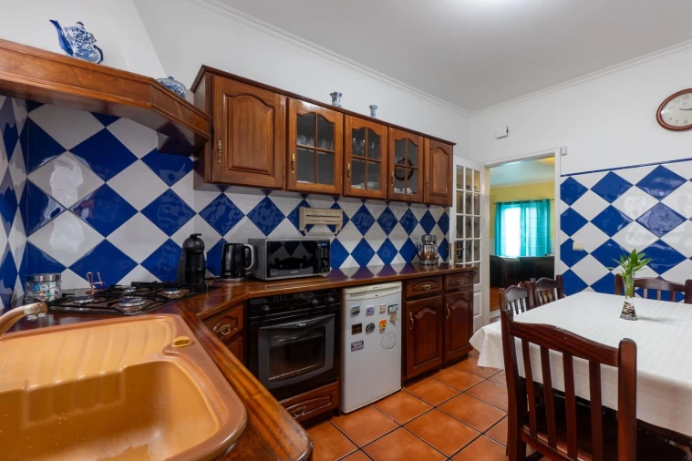 Moradia T3 para Venda em Rabo de Peixe Foto 12
