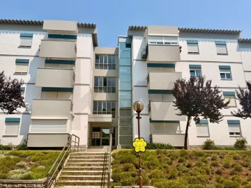 Apartamento T4 para Venda em Oeiras e São Julião da Barra, Paço de Arcos e Caxias