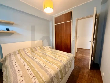 Apartamento T4 para Venda em Oeiras e São Julião da Barra, Paço de Arcos e Caxias