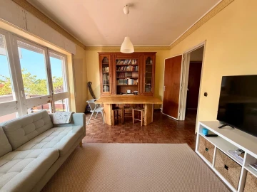 Apartamento T4 para Venda em Oeiras e São Julião da Barra, Paço de Arcos e Caxias