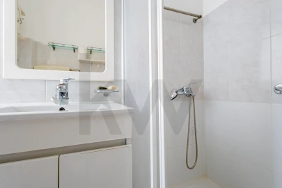 Apartamento T1 para Venda em Penha de França