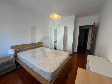 Quarto para Arrendamento em Requeixo, Nossa Senhora de Fátima e Nariz