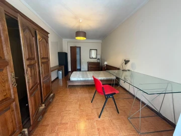 Quarto para Arrendamento em Requeixo, Nossa Senhora de Fátima e Nariz
