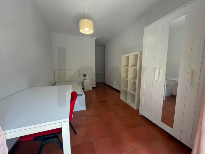Quarto para Arrendamento em Requeixo, Nossa Senhora de Fátima e Nariz Foto 9