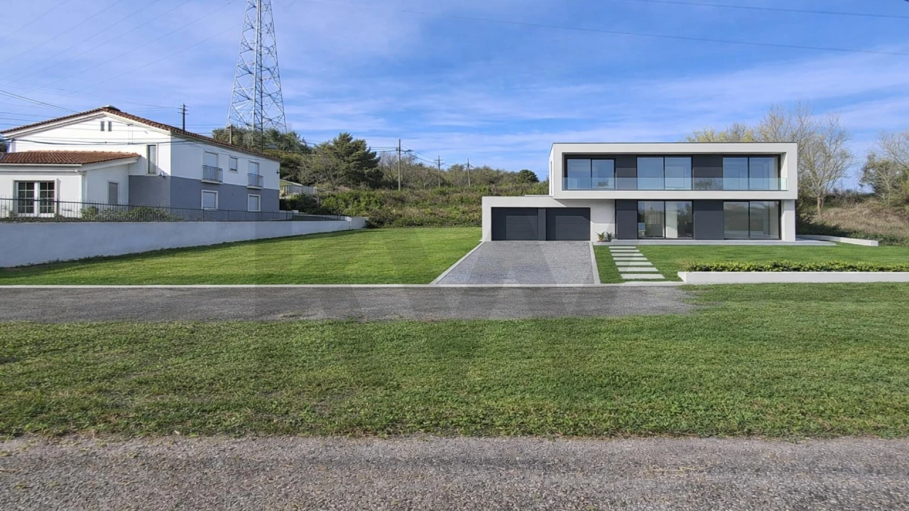Terreno para Venda em Leiria, Pousos, Barreira e Cortes Foto 1