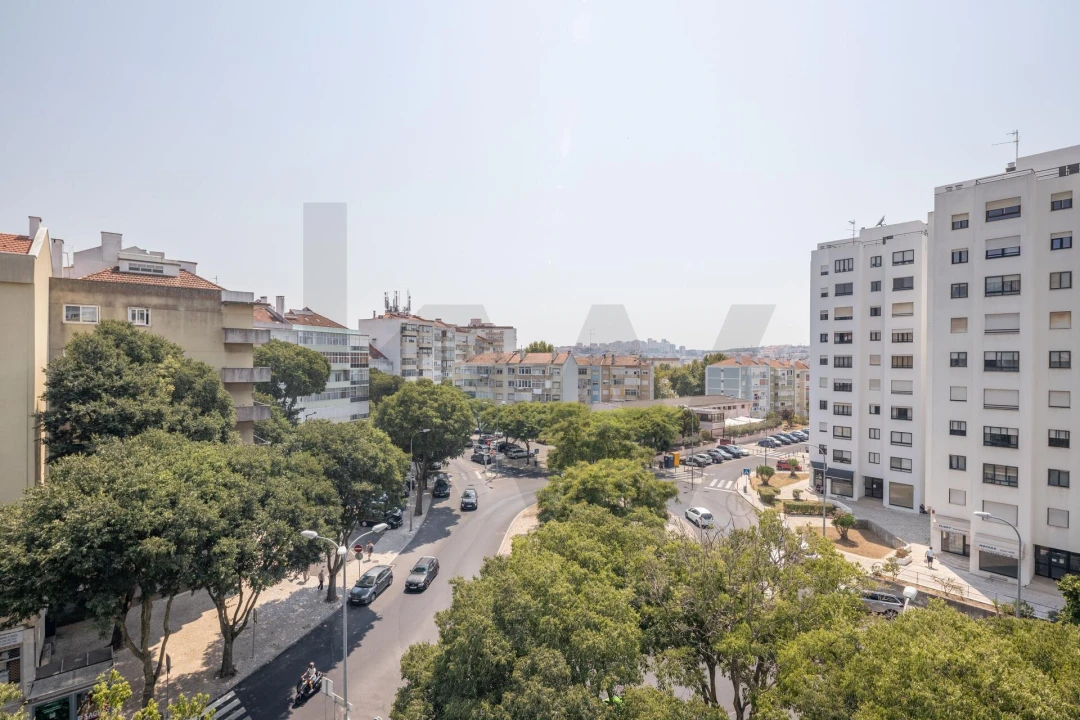 Apartamento T3 para Arrendamento em Benfica Foto 19