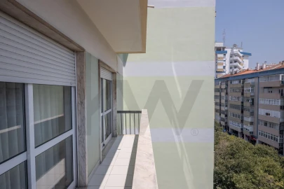 Apartamento T3 para Arrendamento em Benfica
