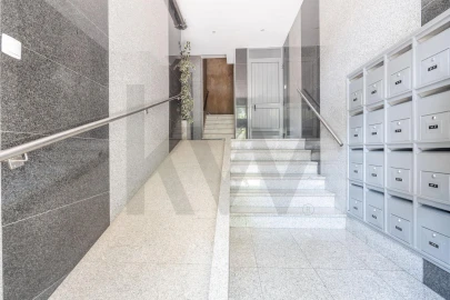 Apartamento T3 para Arrendamento em Benfica