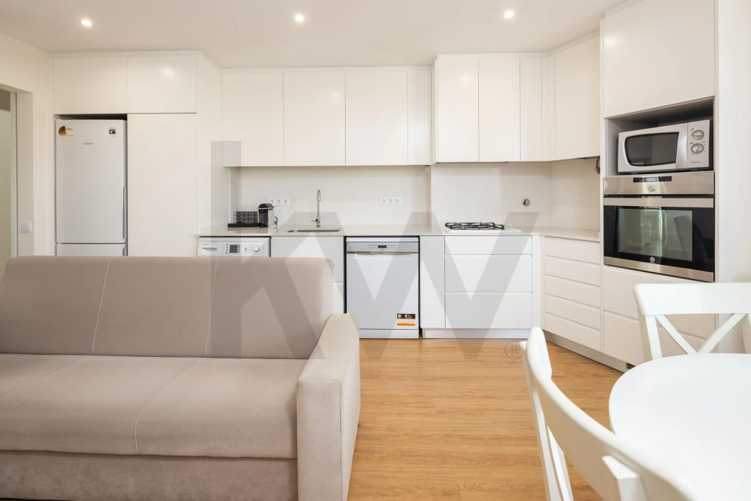 Apartamento T3 para Arrendamento em Benfica Foto 14