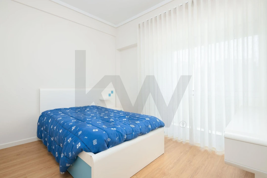 Apartamento T3 para Arrendamento em Benfica Foto 10