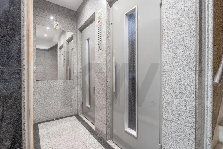 Apartamento T3 para Arrendamento em Benfica Foto 20