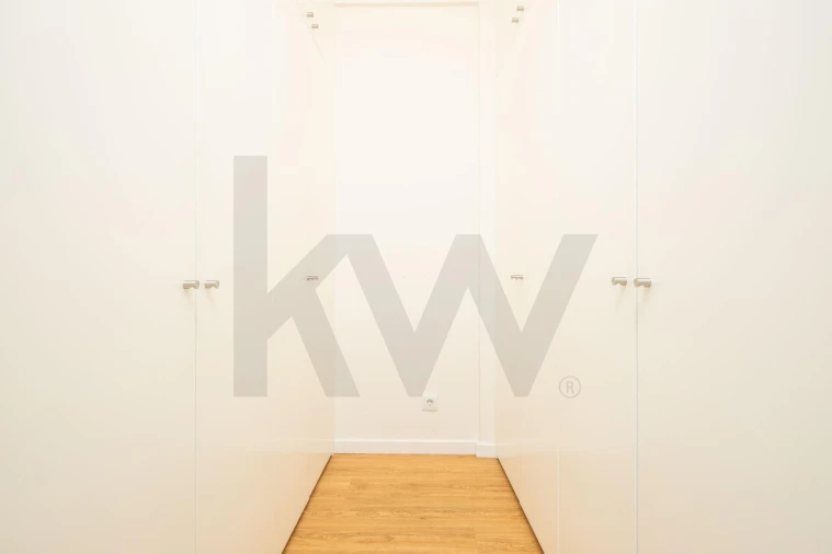 Apartamento T3 para Arrendamento em Benfica Foto 4