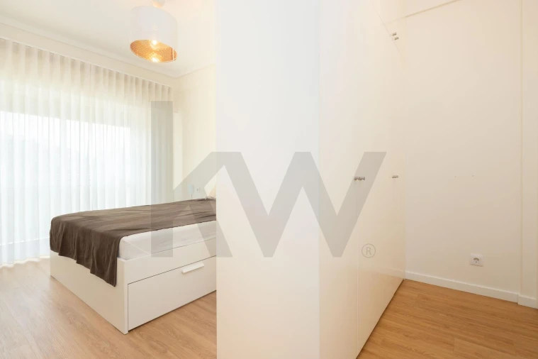 Apartamento T3 para Arrendamento em Benfica Foto 3
