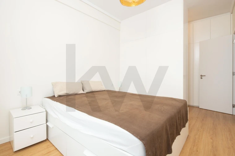 Apartamento T3 para Arrendamento em Benfica Foto 6