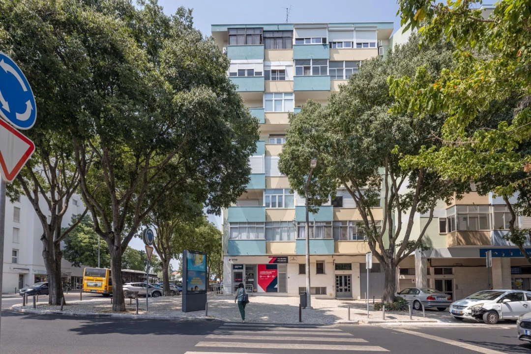 Apartamento T3 para Arrendamento em Benfica Foto 22
