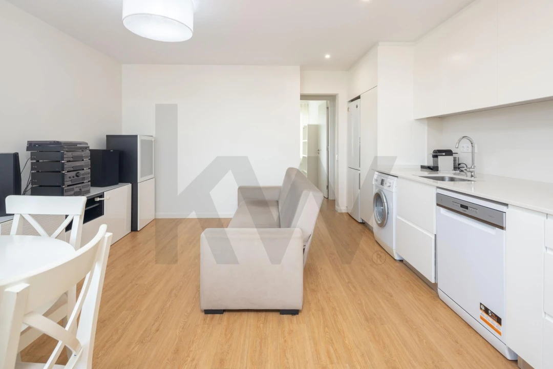 Apartamento T3 para Arrendamento em Benfica Foto 16