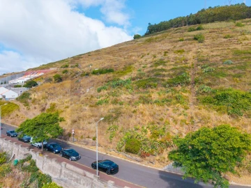 Terreno para Venda em Caniço