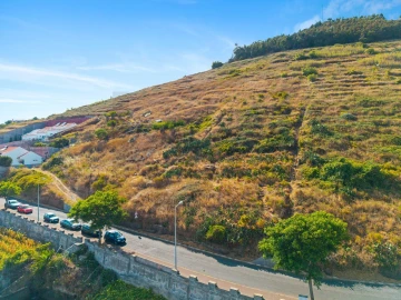 Terreno para Venda em Caniço