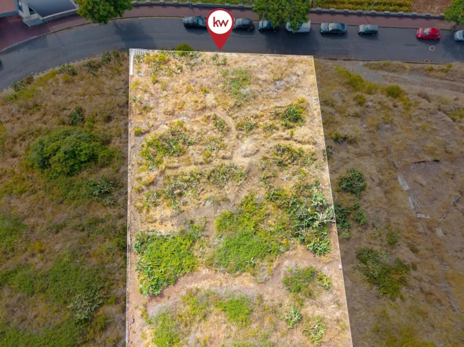 Terreno para Venda em Caniço Foto 16