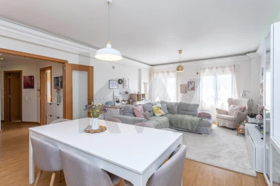 Apartamento T2 para Venda em Venteira