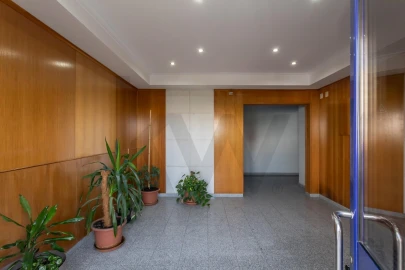 Apartamento T2 para Venda em Venteira