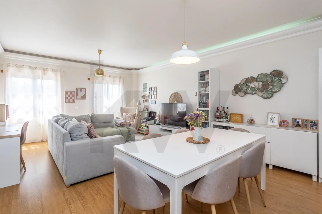 Apartamento T2 para Venda em Venteira Foto 14