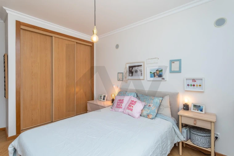 Apartamento T2 para Venda em Venteira Foto 20