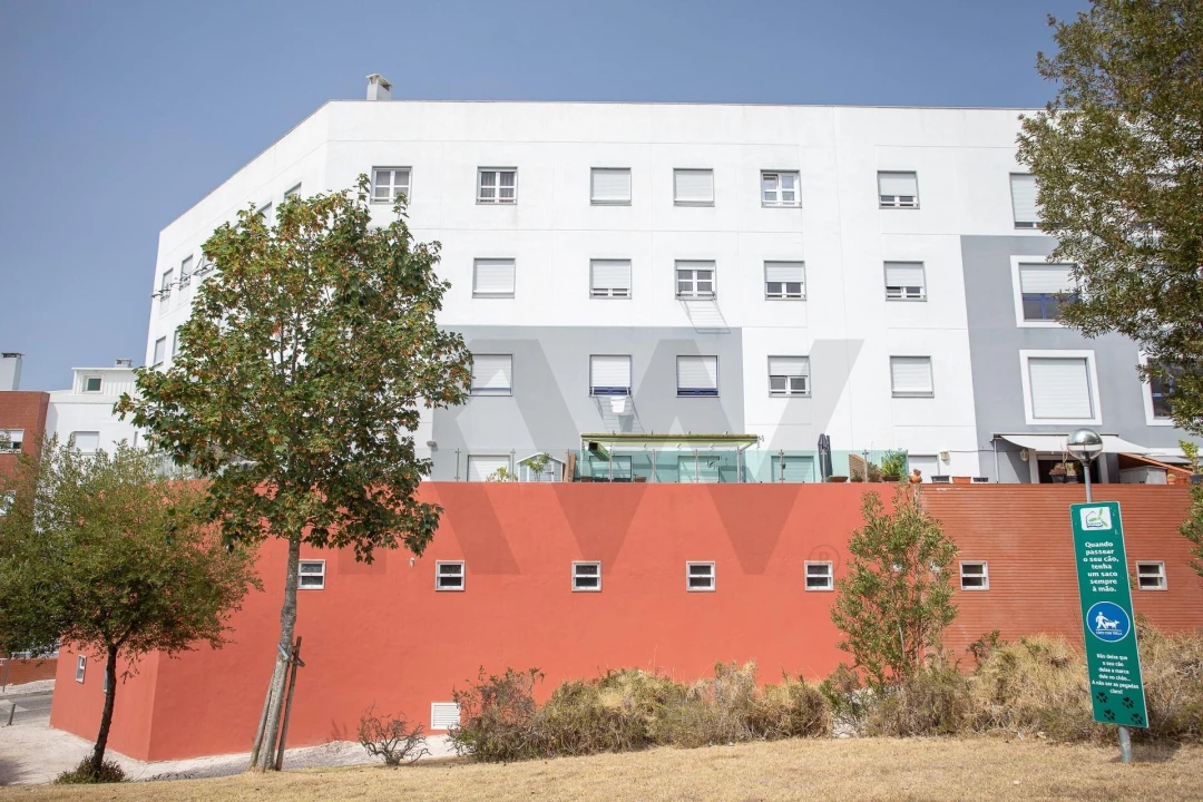 Apartamento T2 para Venda em Venteira Foto 34