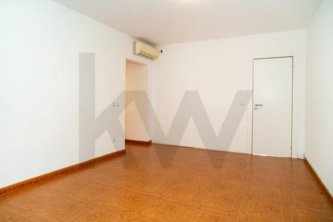 Apartamento T3 para Venda em Corroios Foto 5