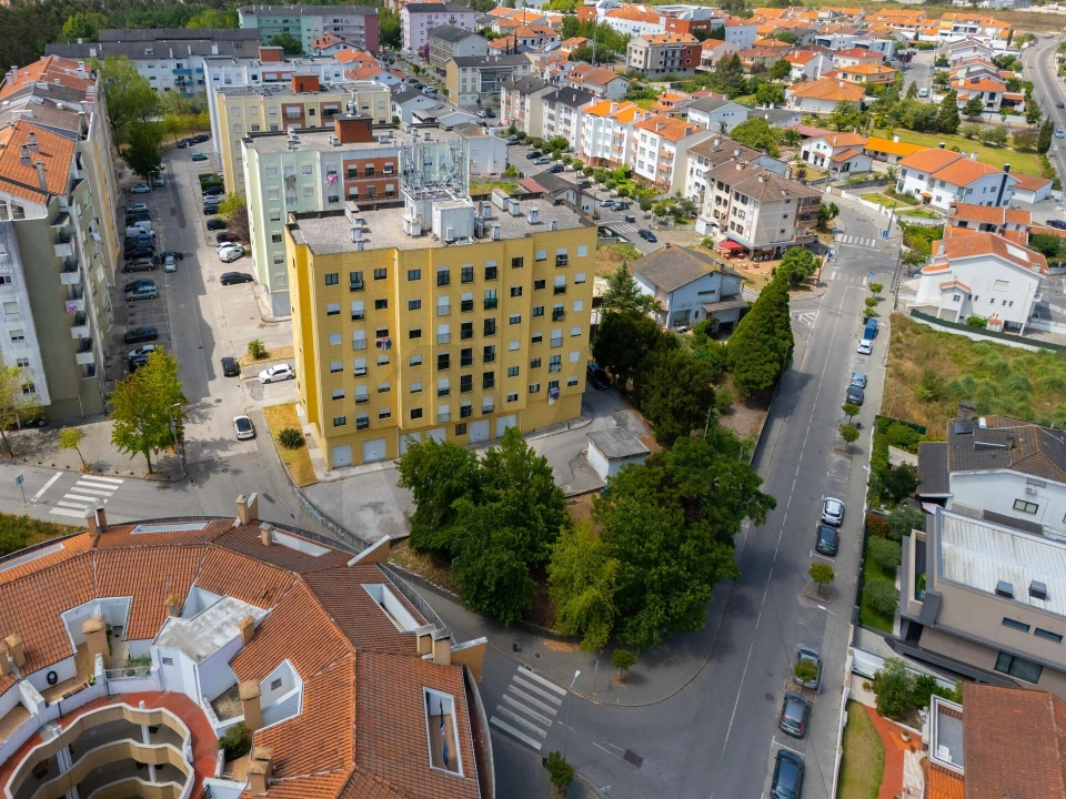 Apartamento T1 para Venda em Eixo e Eirol Foto 32