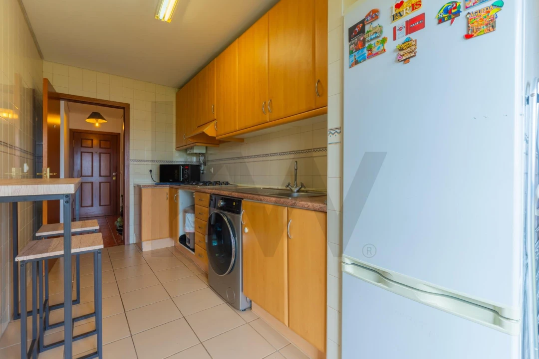 Apartamento T1 para Venda em Eixo e Eirol Foto 6
