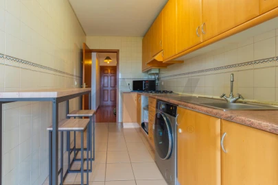 Apartamento T1 para Venda em Eixo e Eirol