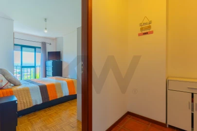 Apartamento T1 para Venda em Eixo e Eirol